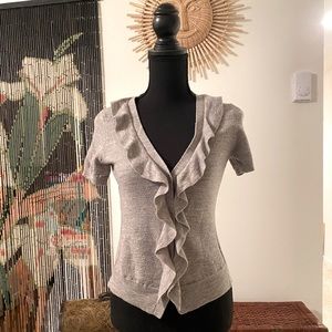 Bcbg ruffle vest 🤍🖤